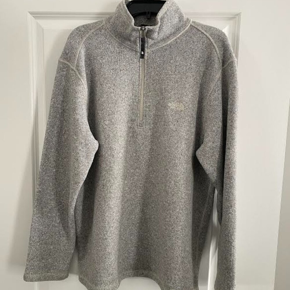 North Face Men's Quarter Zip/Large